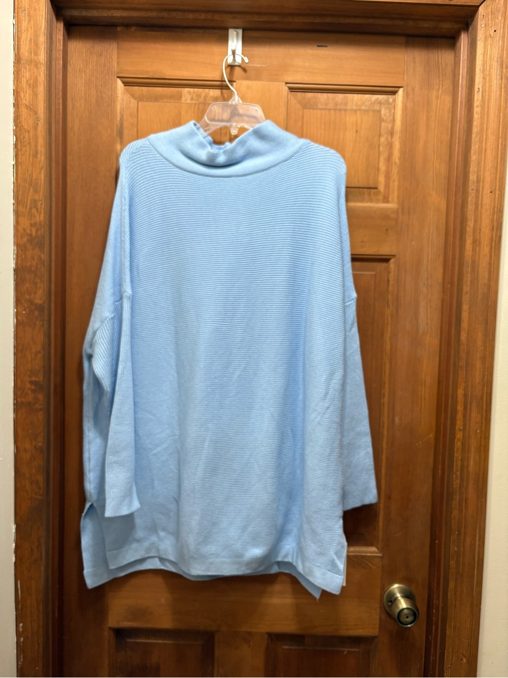 Lillusory sweater large nwt